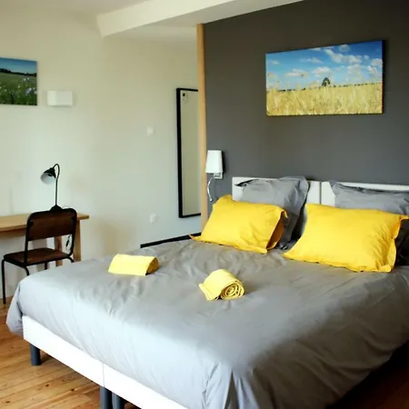 Safraniere De La Venelle Du Moulin Bed & Breakfast Jort